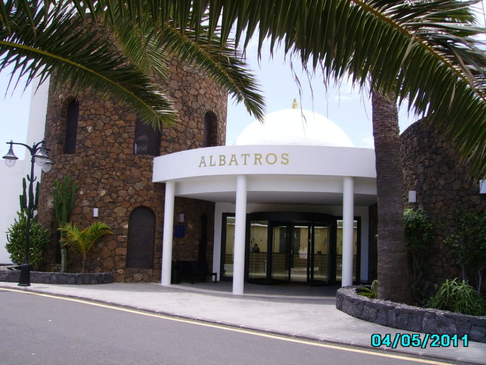 Haupteingang allsun App.-Hotel Albatros
