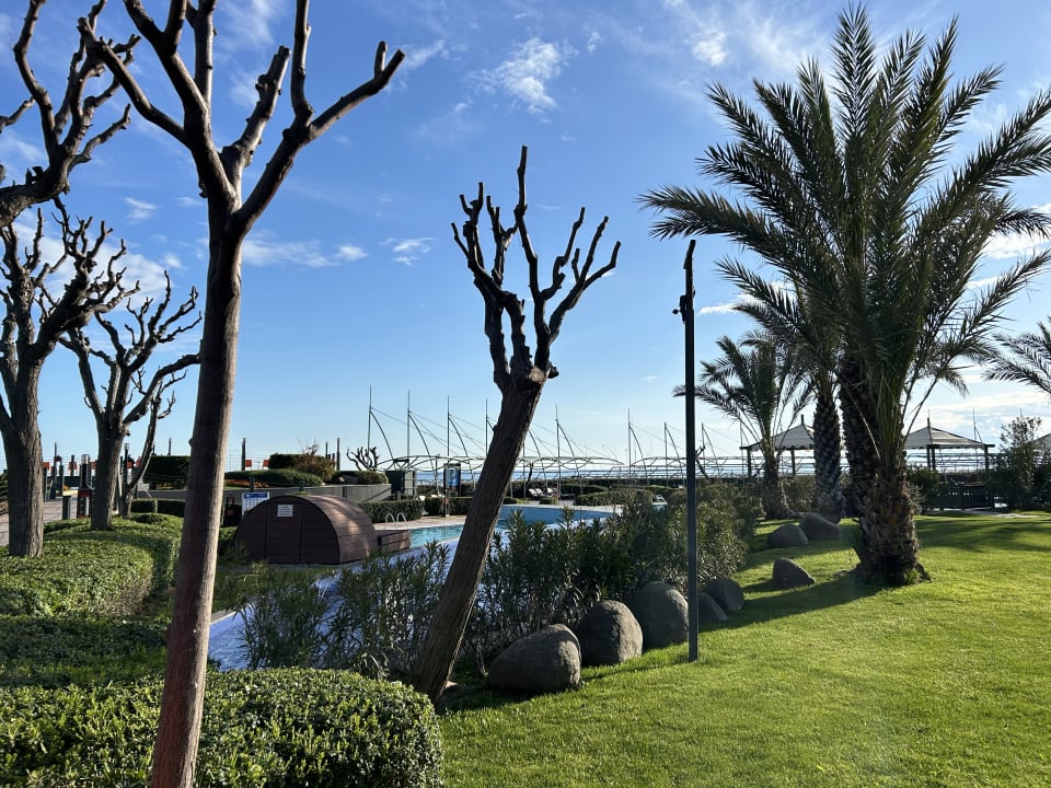 Gartenanlage Limak Lara Deluxe Hotel & Resort