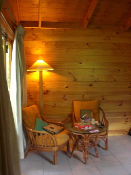 Beach Villa innen Meeru Maldives Resort Island