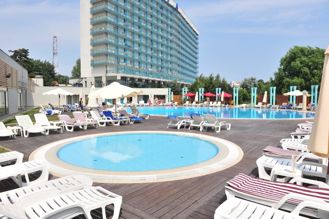 Hotel Europa outdoor pool Hotel Europa