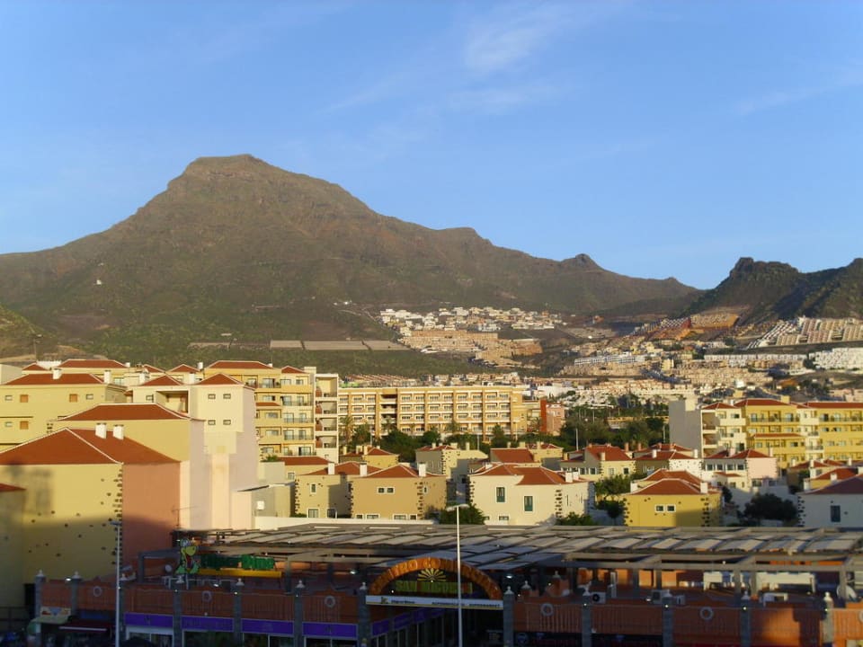 Von der Dachterrasse GF FANABE