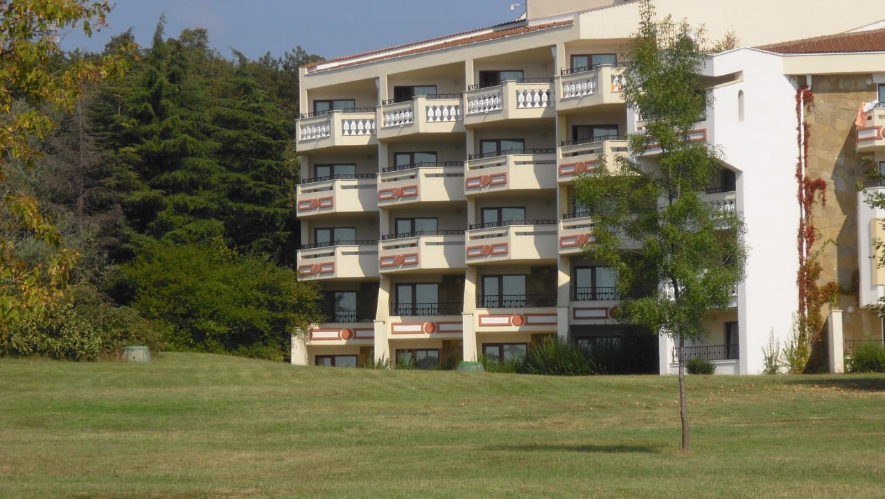 Das Pelican vom Garten aus gesehen Duni Royal Pelican Resort