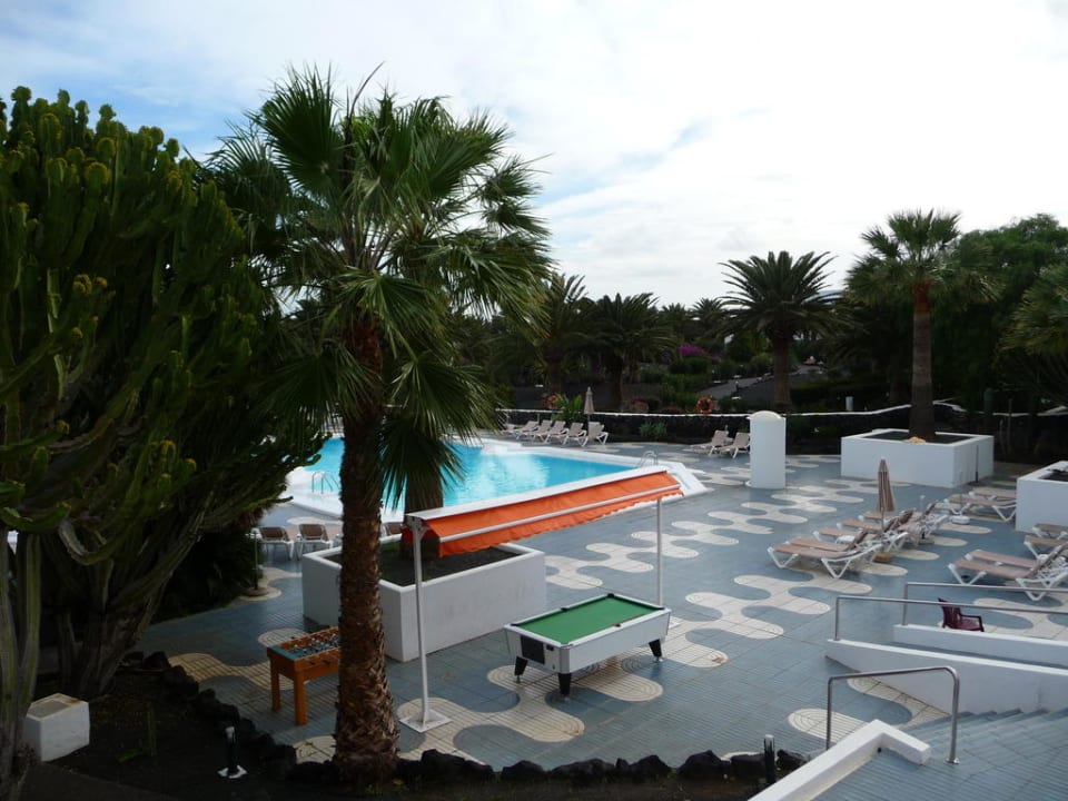 Poolanlage Relaxia Olivina