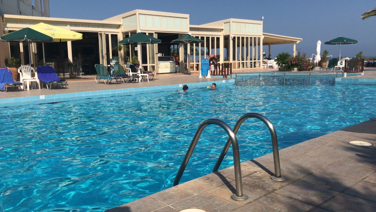 Pool Hotel Kathrin Beach