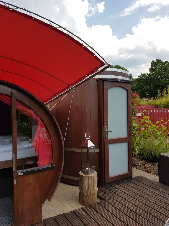 Außenansicht Schwarzrinderseen Weindorf am Weinstrand