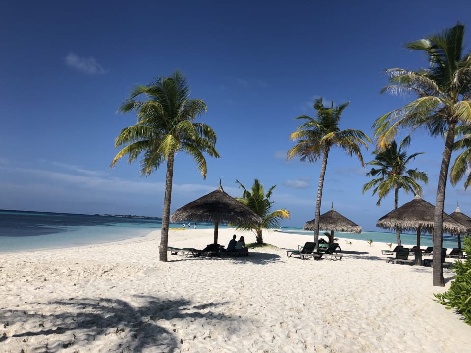 Strand Kuredu Island Resort & Spa