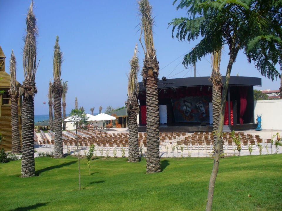 Bühne Sunis Kumköy Beach Resort Hotel & Spa