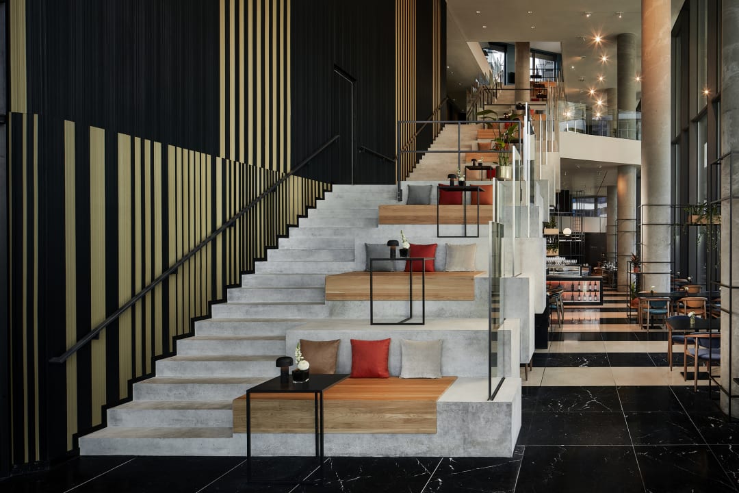Lobby NH Collection Frankfurt Spin Tower
