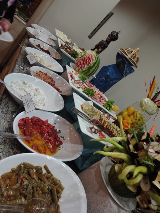 Unendlich langes Buffet Salmakis Resort & Spa