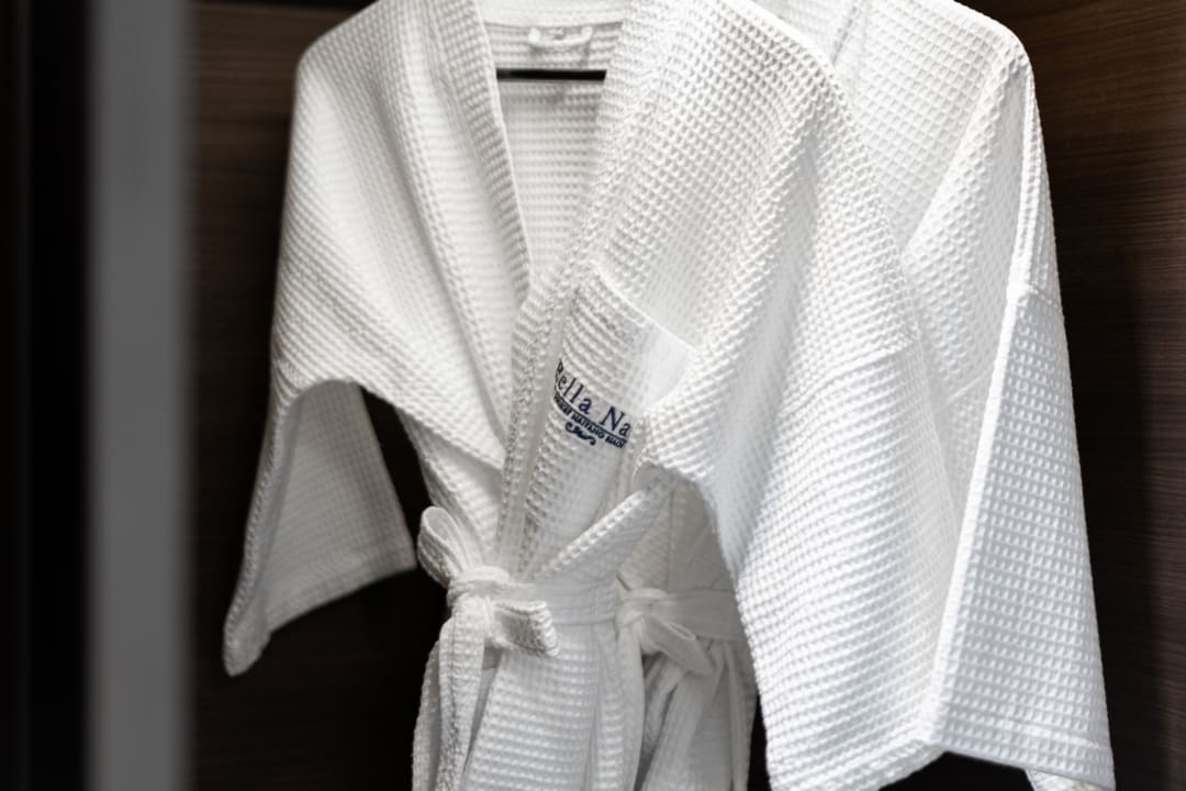 Zimmer Bella Nara Phuket Naiyang Beach