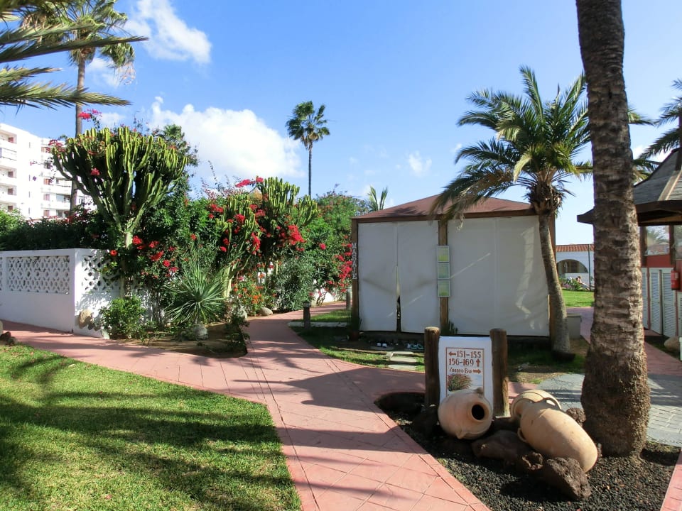 Ein Blick in die Anlage 2 HL Miraflor Suites Hotel