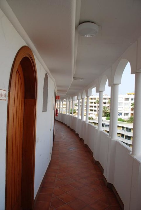 Zugang zu den Zimmern Seaside Hotel Sandy Beach