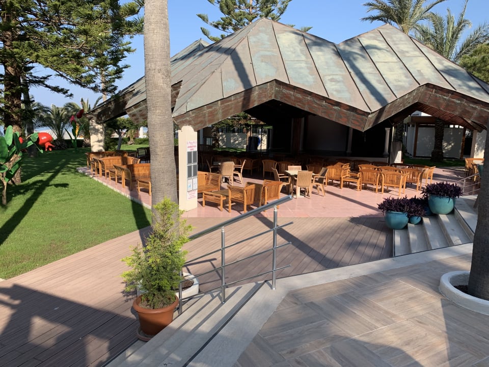 Gartenanlage Nerton Hotel - Erwachsenenhotel ab 16 Jahren