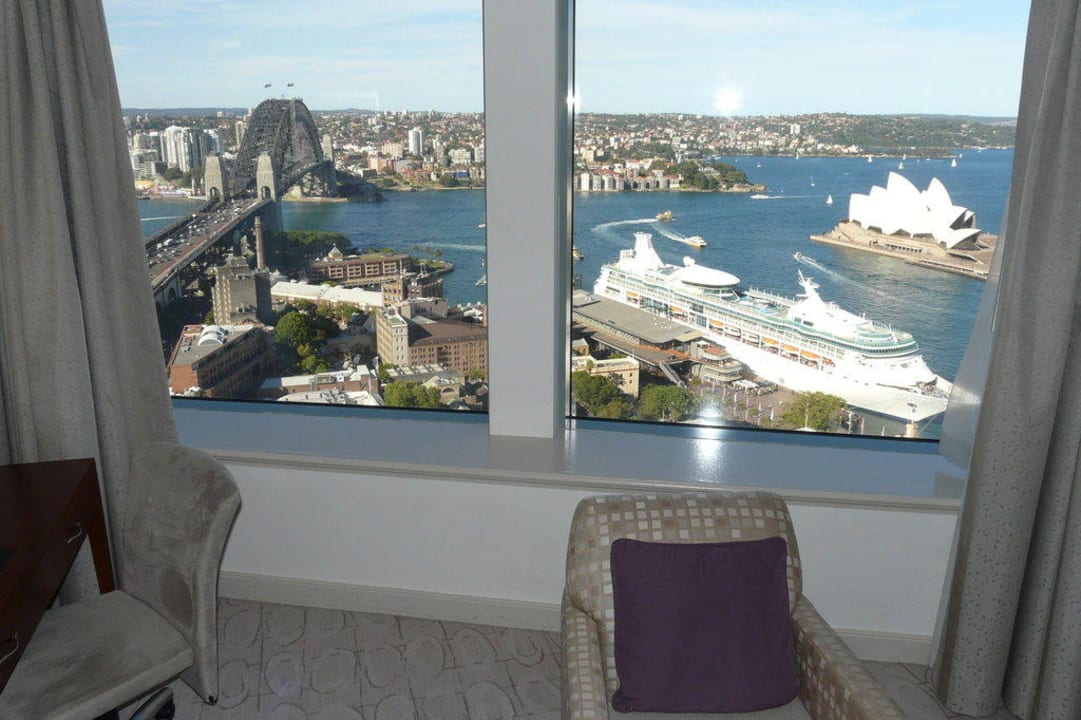 Horizon Premier Grand Harbour View Room/31. Stock Hotel Shangri-La Sydney