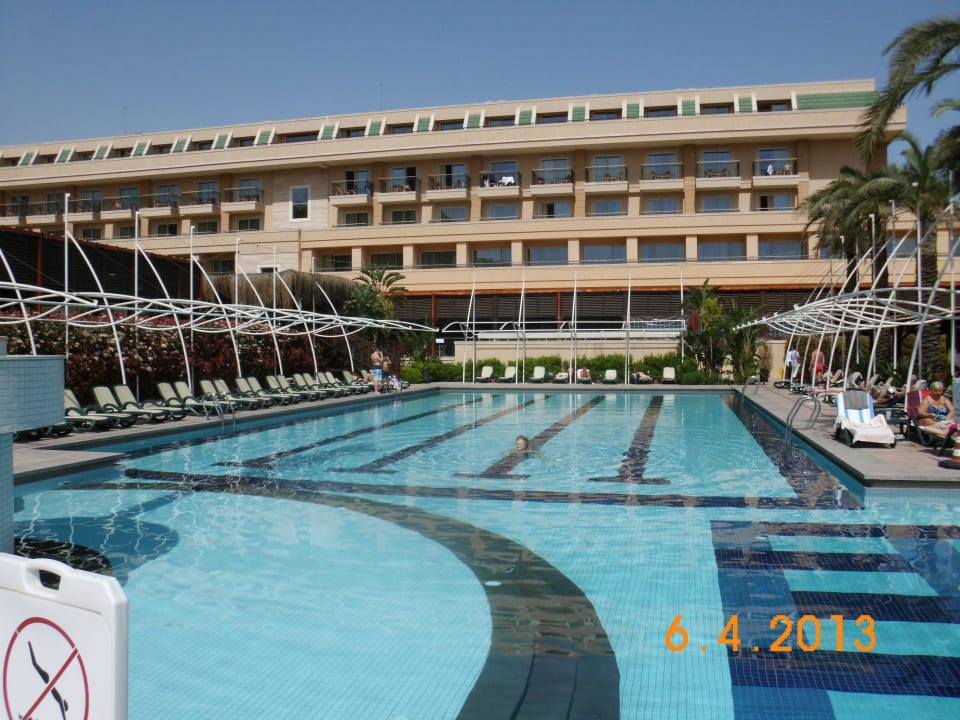 Blick vom Pool Crystal De Luxe
