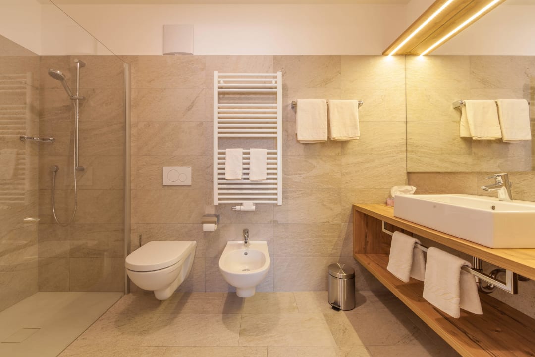 Ferienwohnung: Badezimmer Apartments Haus zur Vogelweide