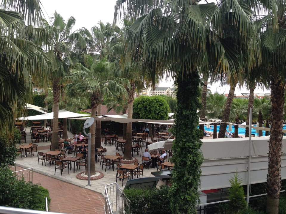 Poolbar Hane Family Resort