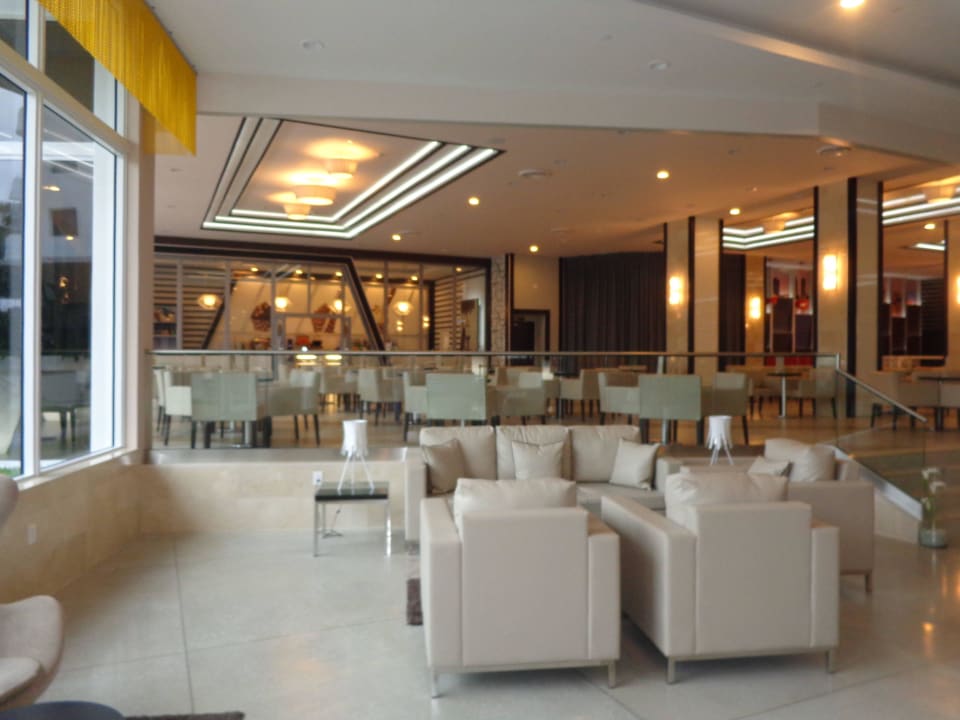 Sitzgruppen in der Lobby Hotel Riu Plaza Miami Beach