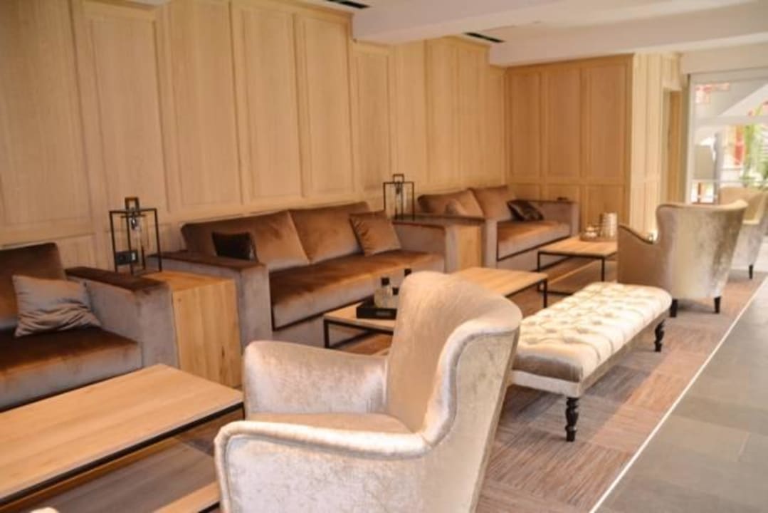 Lobby Hotel Academie