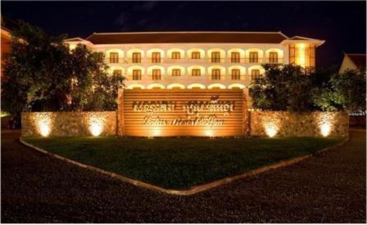 Facade Hotel Lotus Resort & Spa