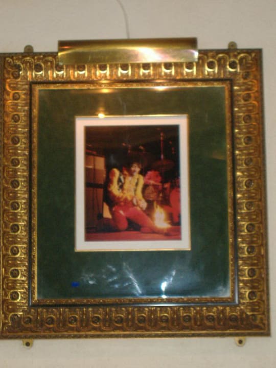 Jimmy Hendrix Shrine Hard Rock Hotel Bali