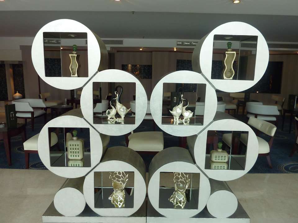 Schöne Dekoration in der Lobby Premier Le Reve Hotel & Spa