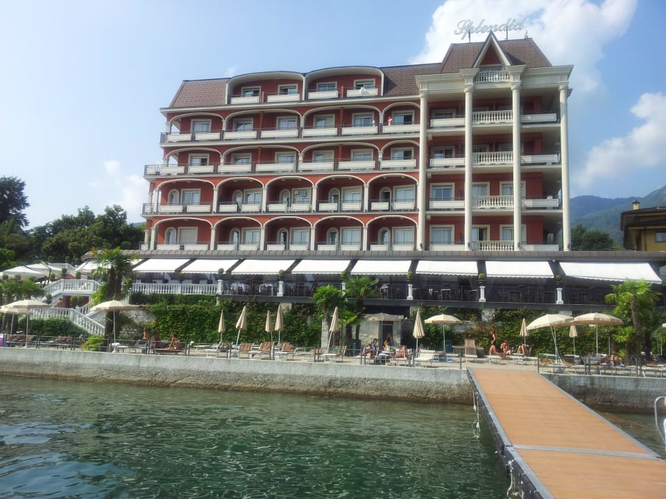 Vom Steg am See zum Hotel Hotel Splendid