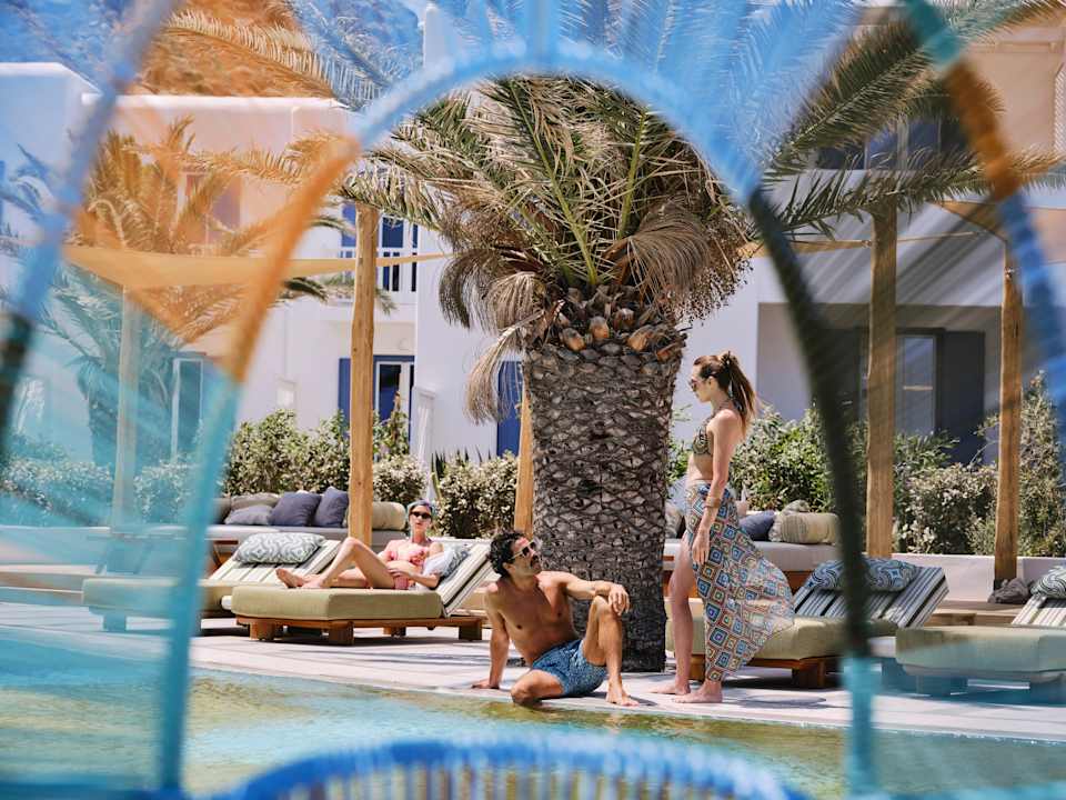 Pool Myconian Sunrise Relais & Chateaux Hotel