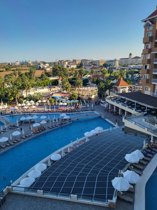 Pool Side Mare Resort & Spa