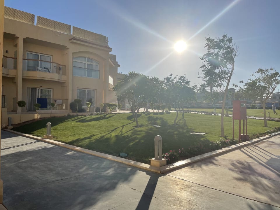 Gartenanlage Pickalbatros Royal Moderna Resort-Sharm El Sheikh
