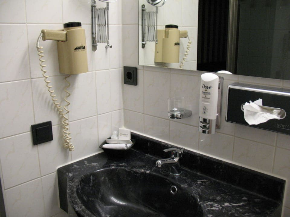 Bad Zimmer 57 Relexa Hotel Bellevue Hamburg