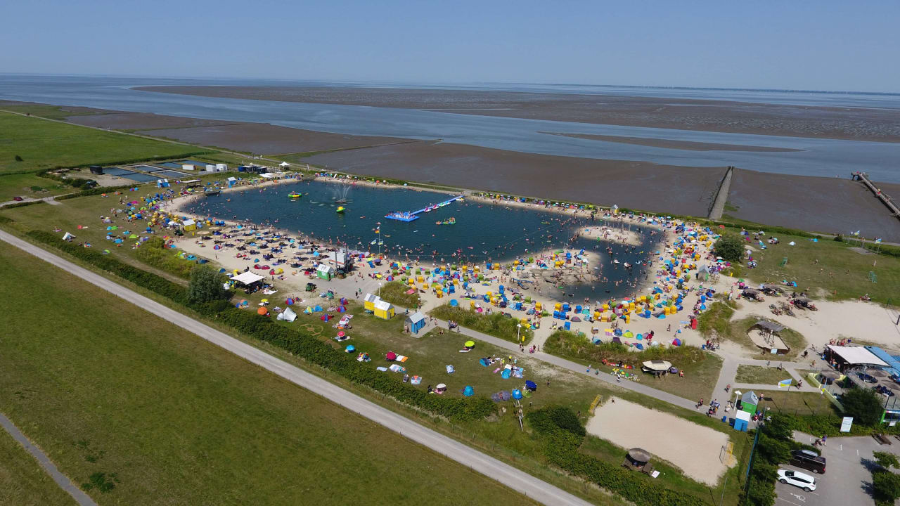 Außenansicht Regenbogen Ferienanlage Burhave
