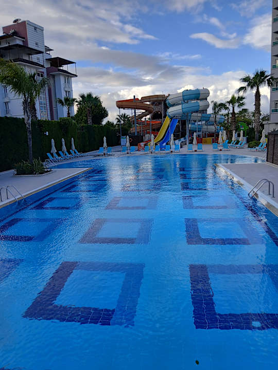 Außenansicht Wyndham Garden Lara