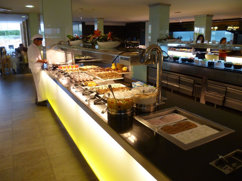 Büffet Abendessen Montag Iberostar Selection Playa de Muro Village