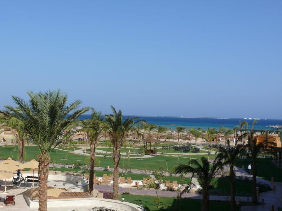 Gartenanlage, Blick Richtung Strand Amwaj Beach Club Abu Soma Resort