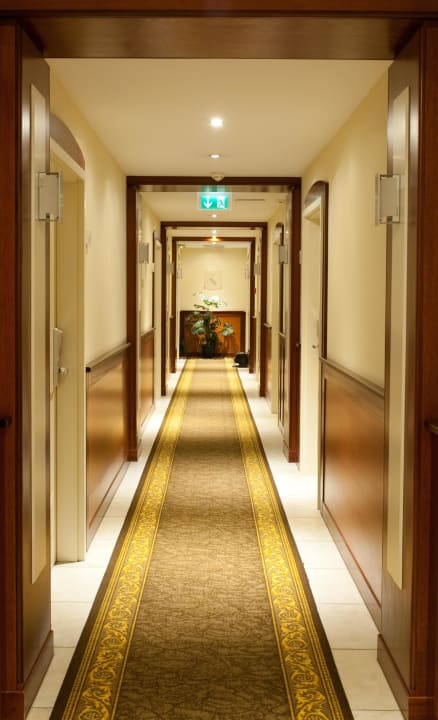 Flur Best Western Plus Grand Hotel Victor Hugo