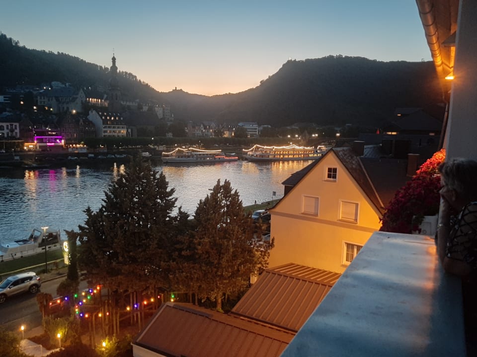 Ausblick Moselstern Hotel Brixiade & Triton