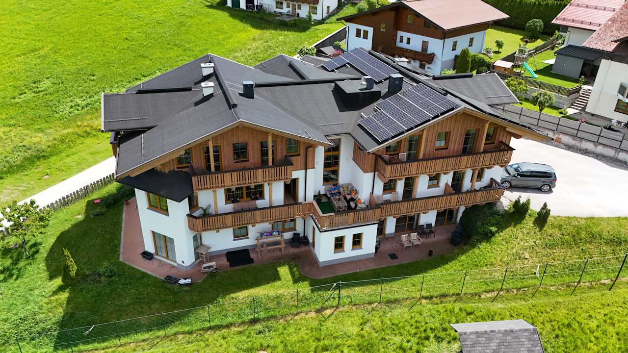 Außenansicht La Montana - Ski & Hiking Lodge