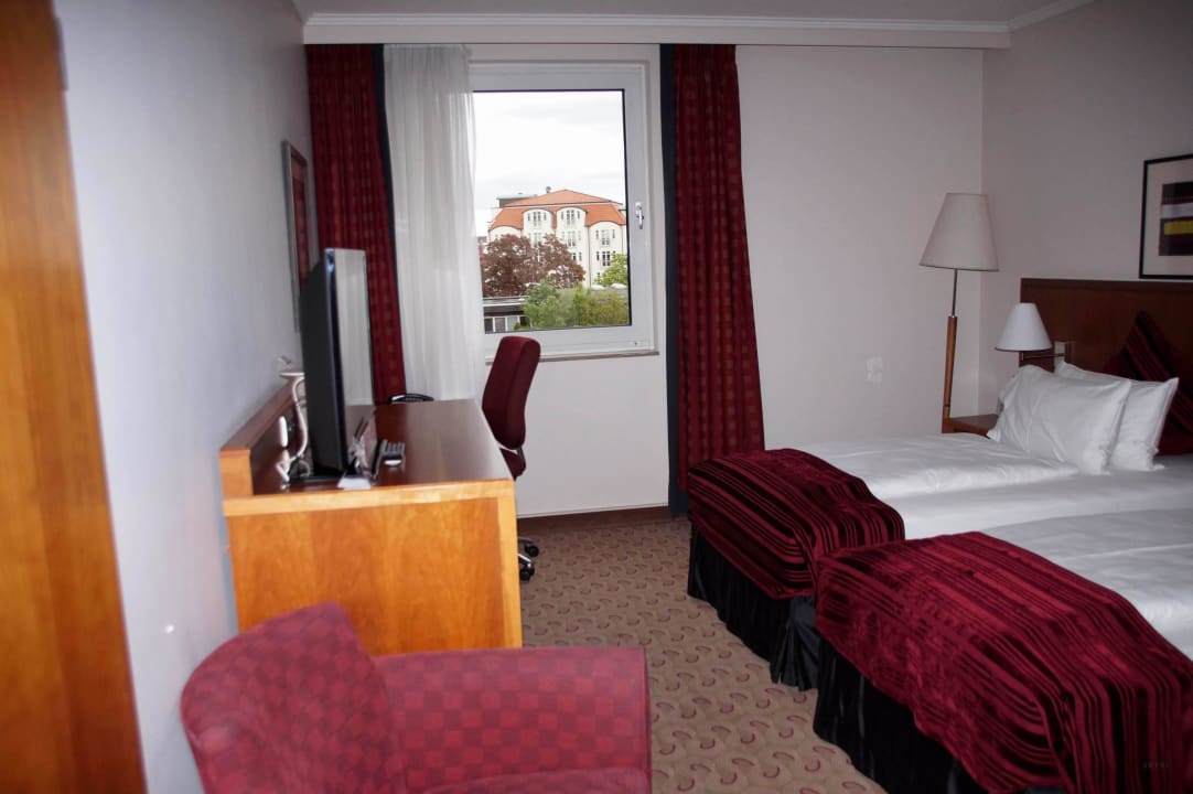Zimmer und deren Ausstattung Crowne Plaza ® Hamburg - City Alster