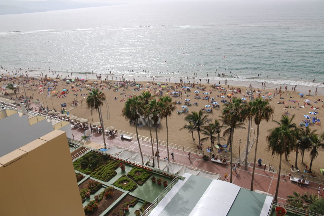 Ausblick vom Pool Bull Reina Isabel & Spa