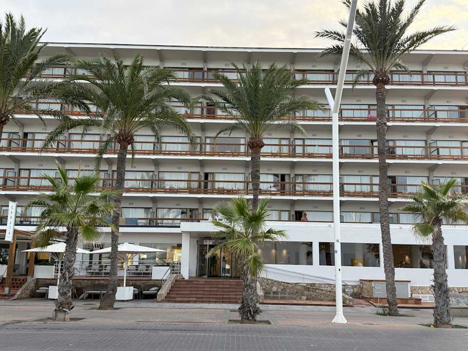 Außenansicht AYA Seahotel - Adults only