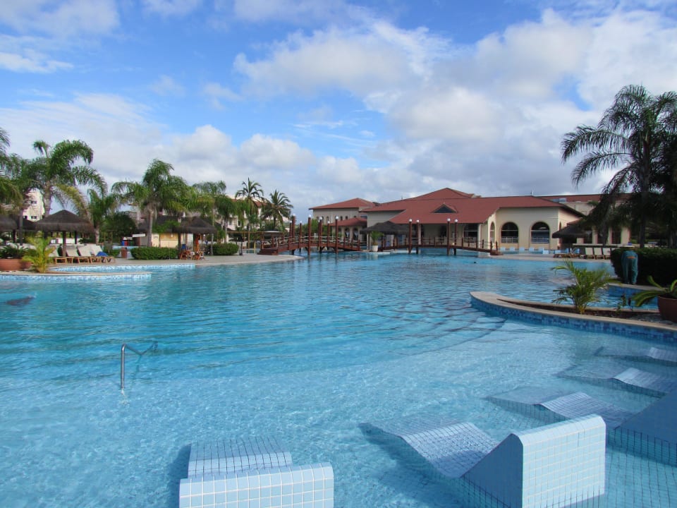 Liegemöglichkeiten im Pool Grand Palladium Imbassai Resort & Spa