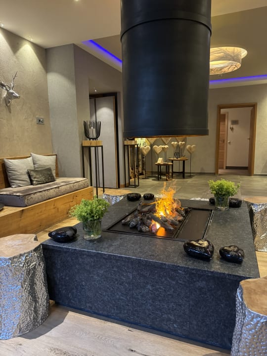 Lobby Verwöhn- und Wellnesshotel Walserhof