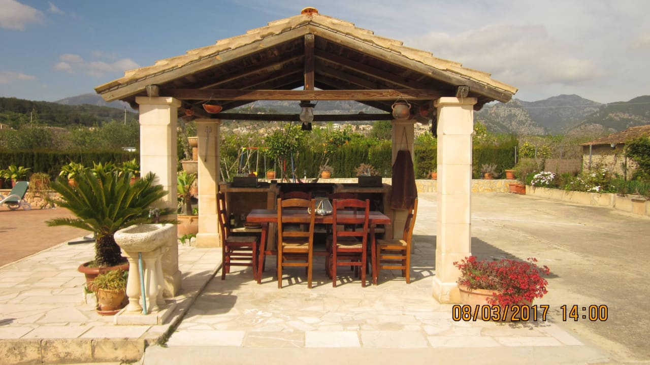 Überdachte Grillhütte Finca Cas Pec