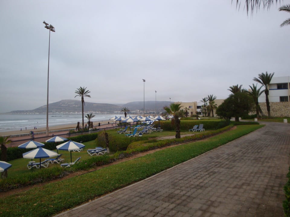 Hotelgelände mit Blick aufs Meer Dunes D'or Ocean Club