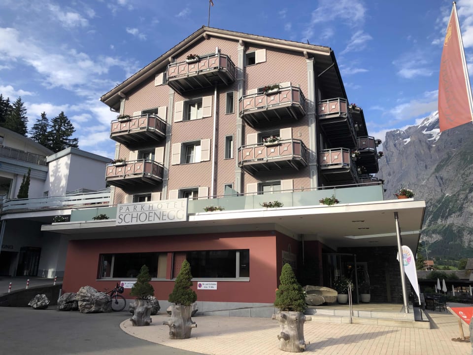 Außenansicht Parkhotel Schoenegg