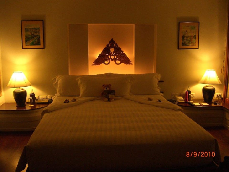 Großes Doppelbett Santiburi Koh Samui