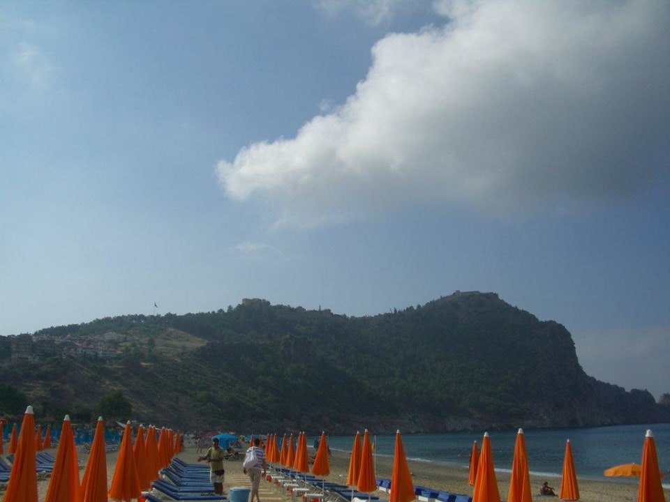 Strand Hotel Kleopatra Bebek