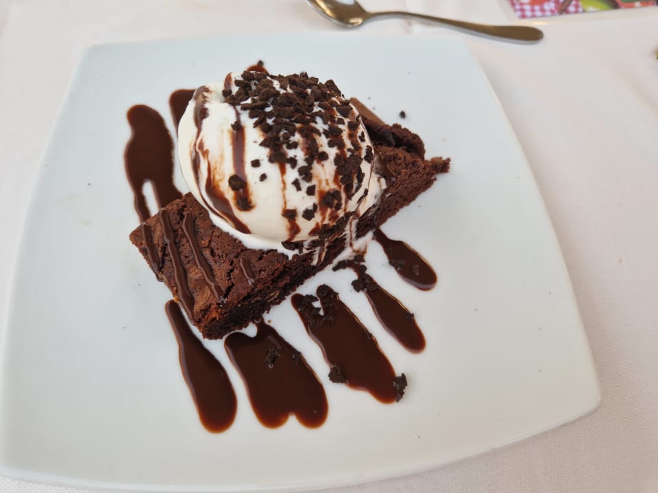 Gastro Anissa Beach & Village