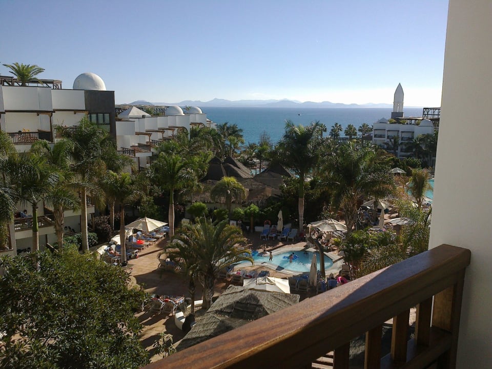 Von unserer Juniorsuite über die Anlage aufs Meer Princesa Yaiza Suite Hotel Resort